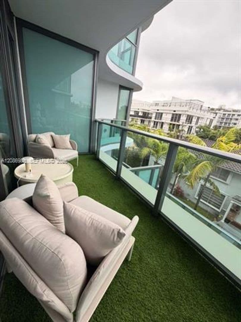 Bay Harbor Islands Condo: 9901 W Bay Harbor Dr cu-405