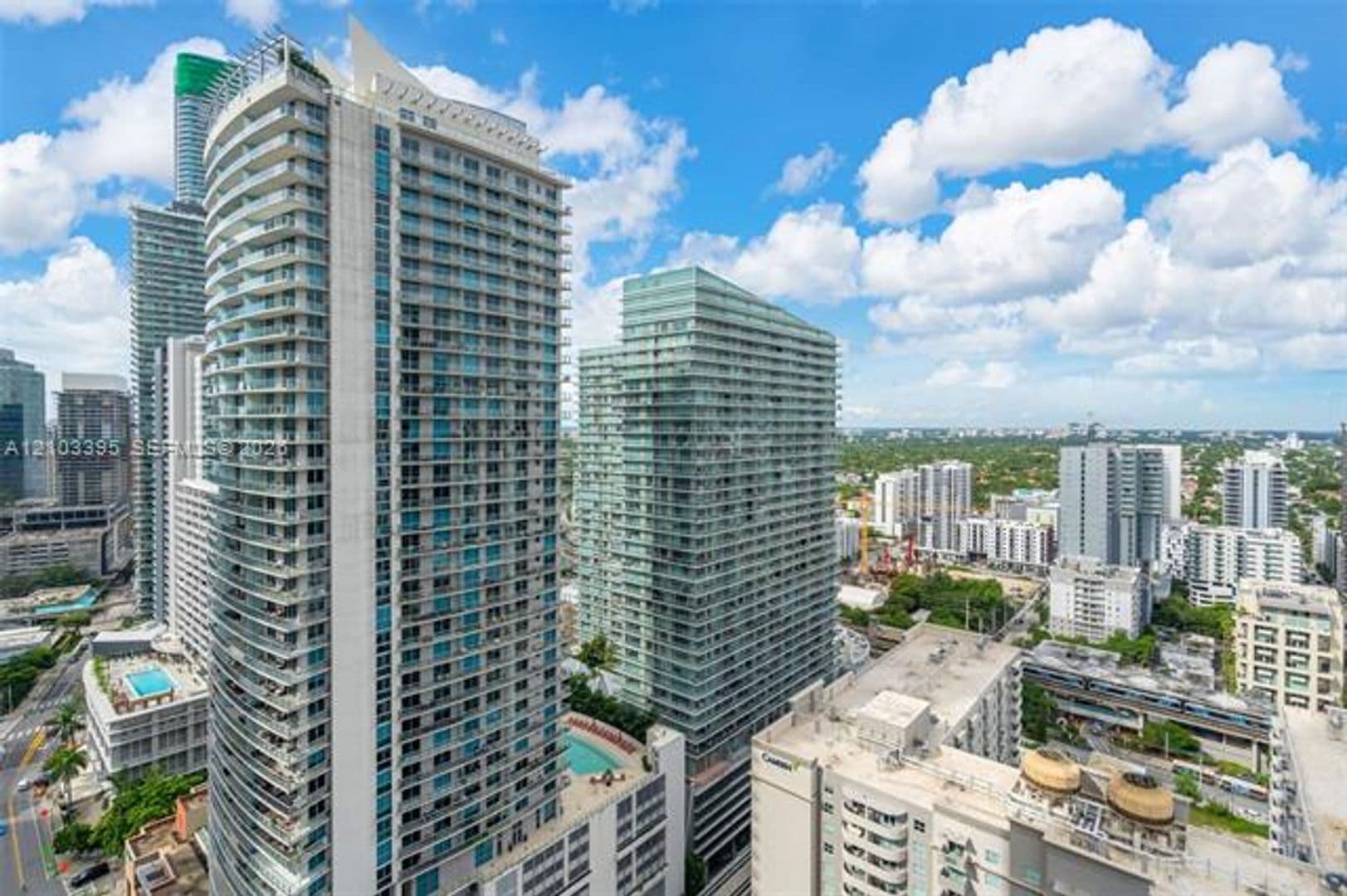 Miami Condo: 1000 Brickell Plz cu-3110