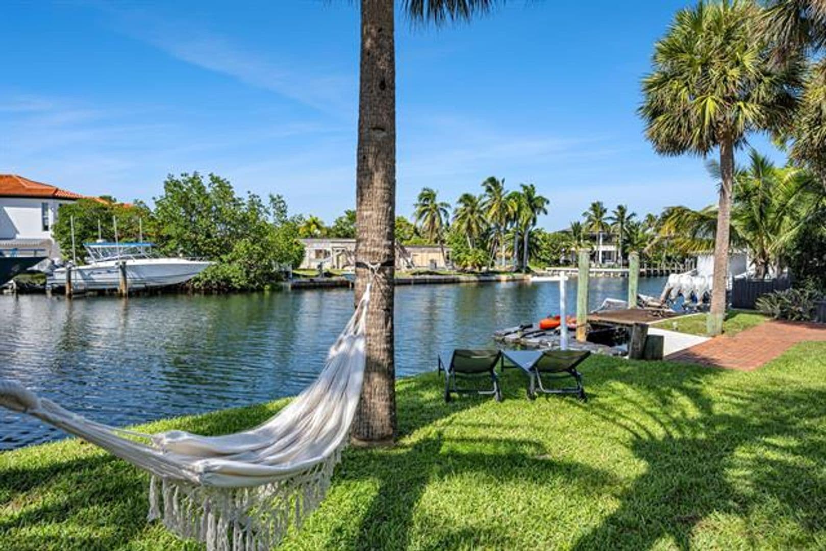 North Miami House: 1995 Ixora Rd # 1995
