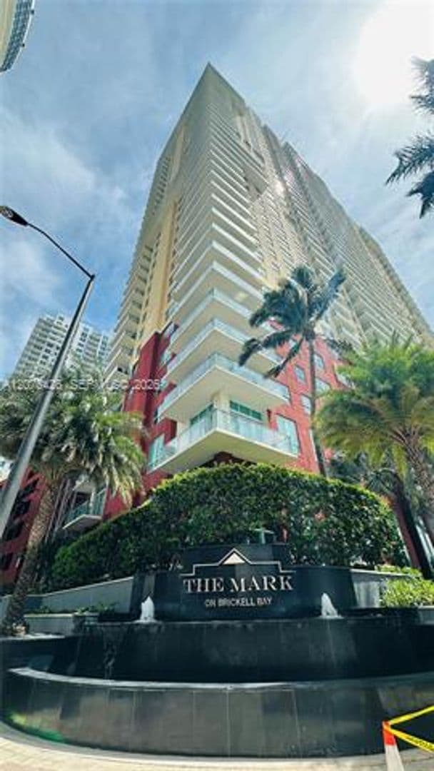 Miami Condo: 1155 Brickell Bay Dr cu-1906