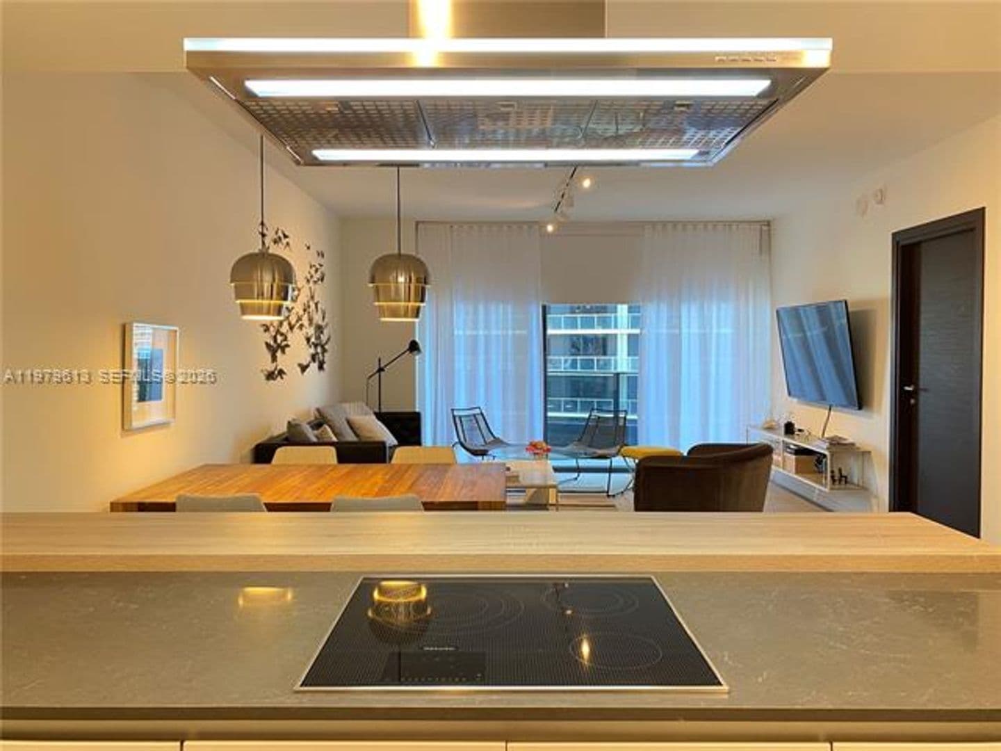 Miami Condo: 1000 Brickell Plaza cu-3807