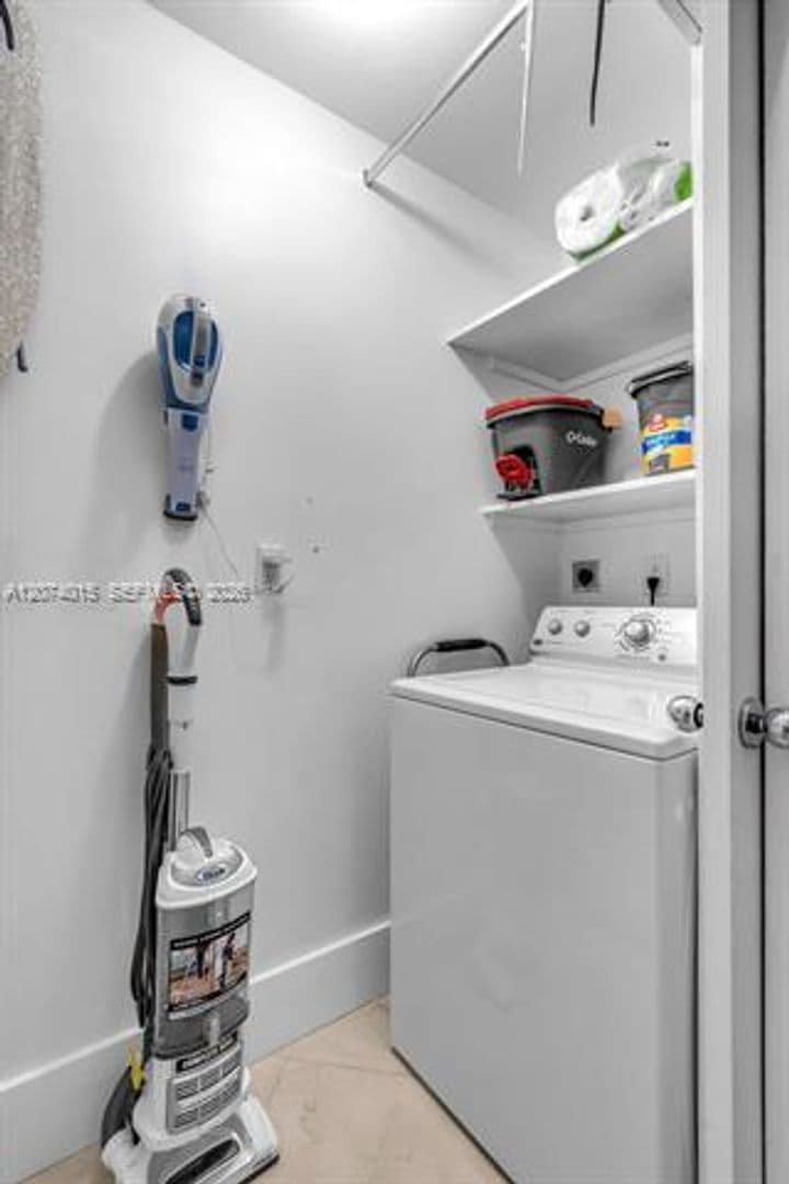 Key Biscayne Condo: 251 Crandon Blvd cu-431