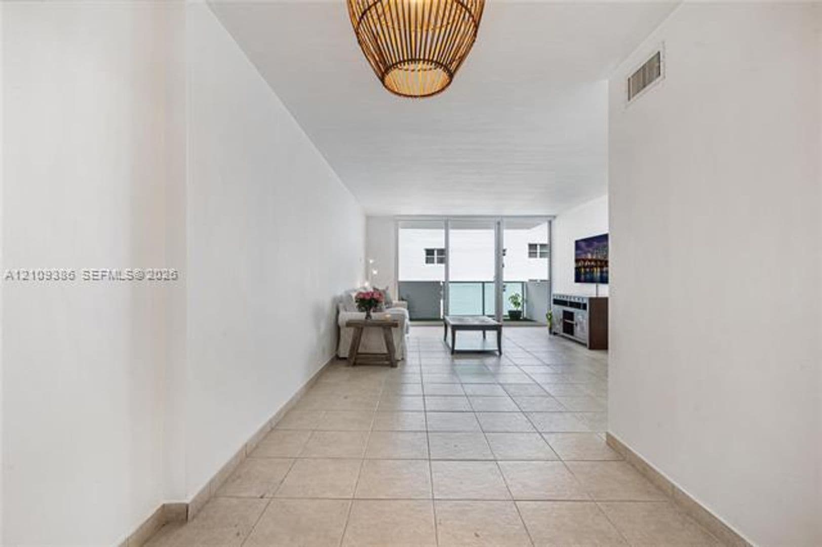 Miami Beach Condo: 1200 West Ave cu-1419