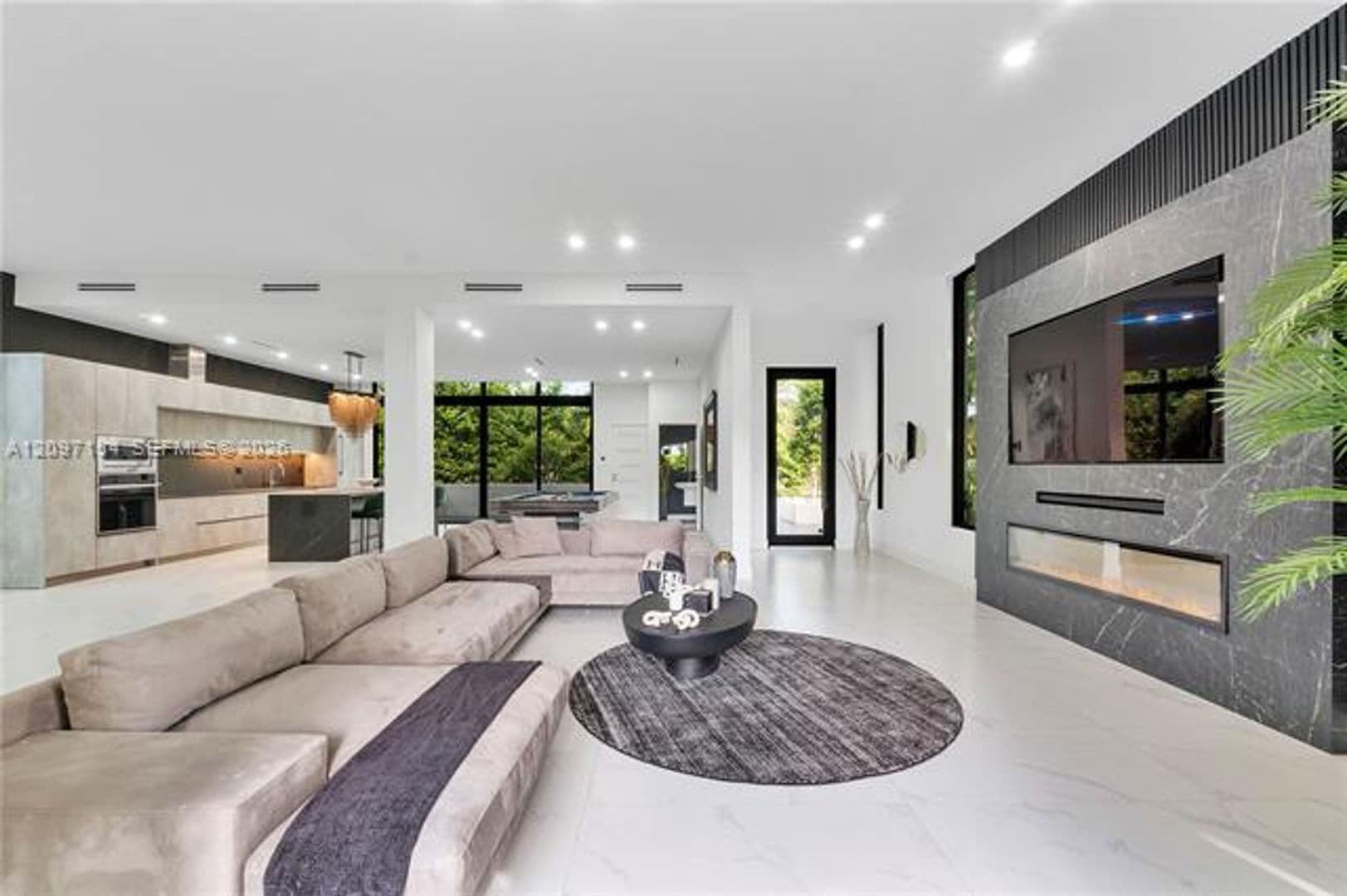 Miami Beach House: 4364 Alton Rd # 4364