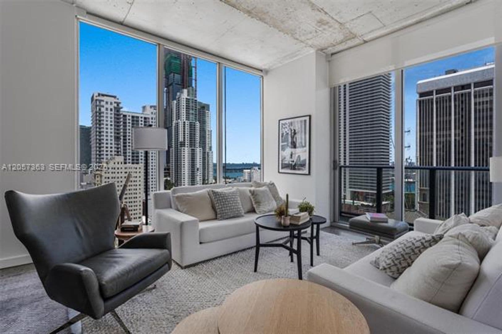 Miami Condo: 151 SE 1st St cu-2102