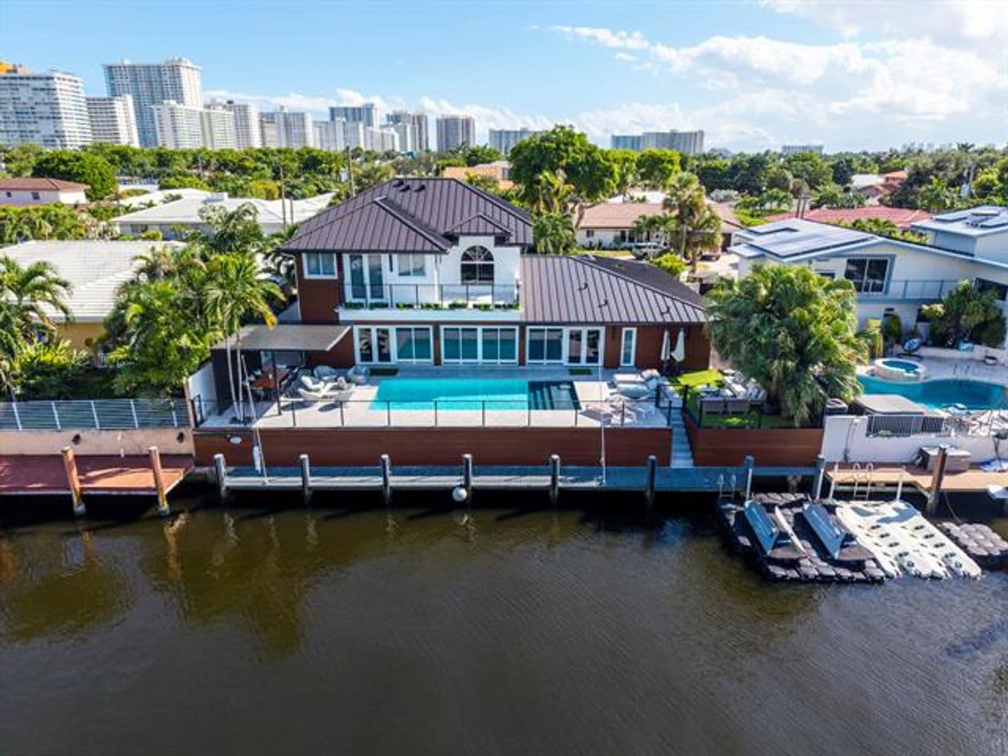 Fort Lauderdale House: 11 Castle Harbor Isle Dr # 11