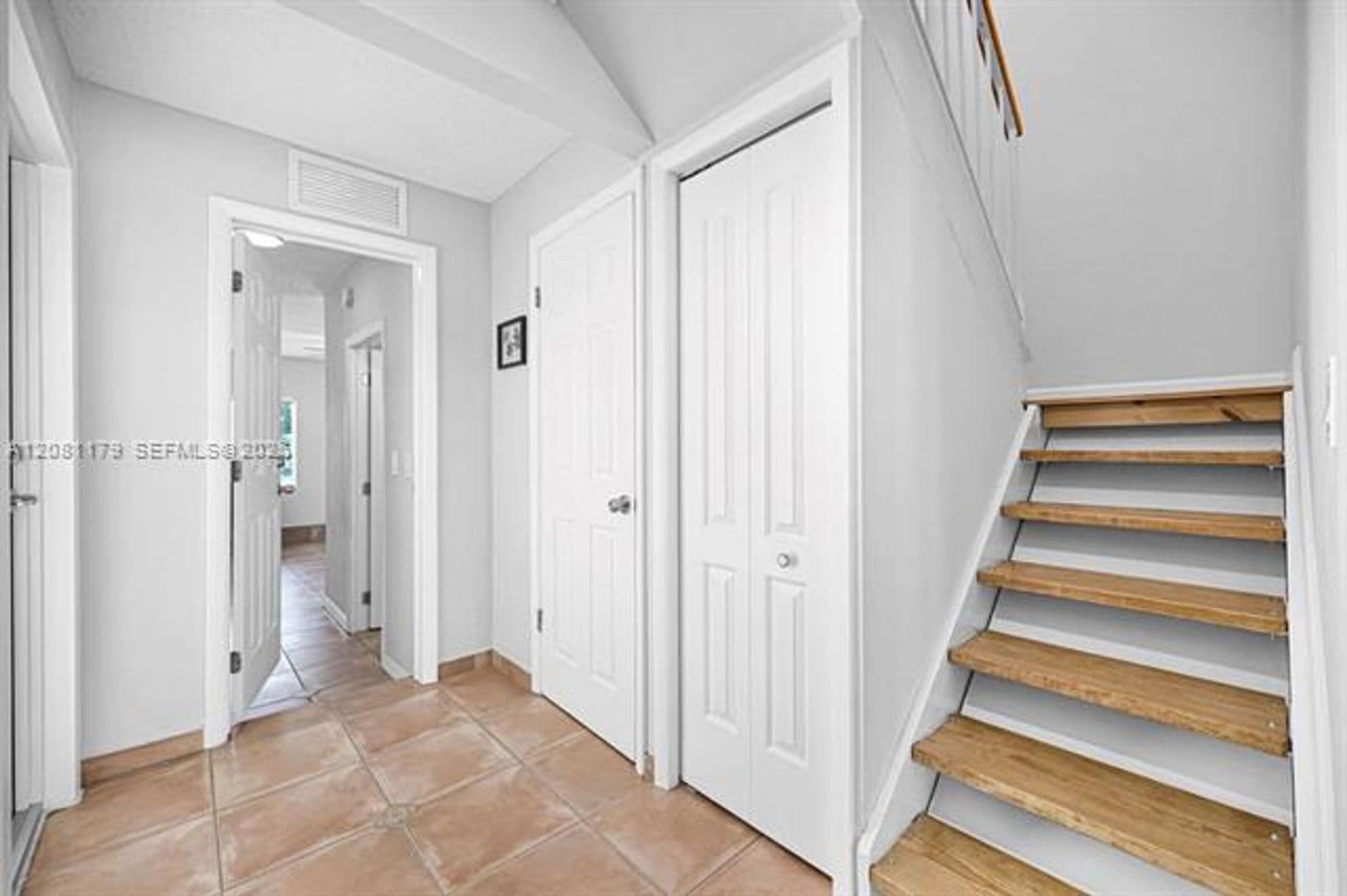 Miami Townhome: 9133 Fontainebleau Blvd th 5