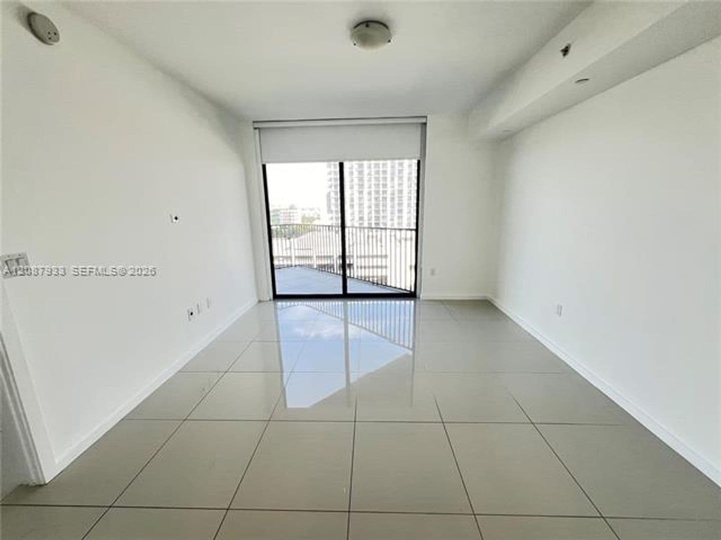 Doral Condo: 5300 Paseo Blvd cu-711