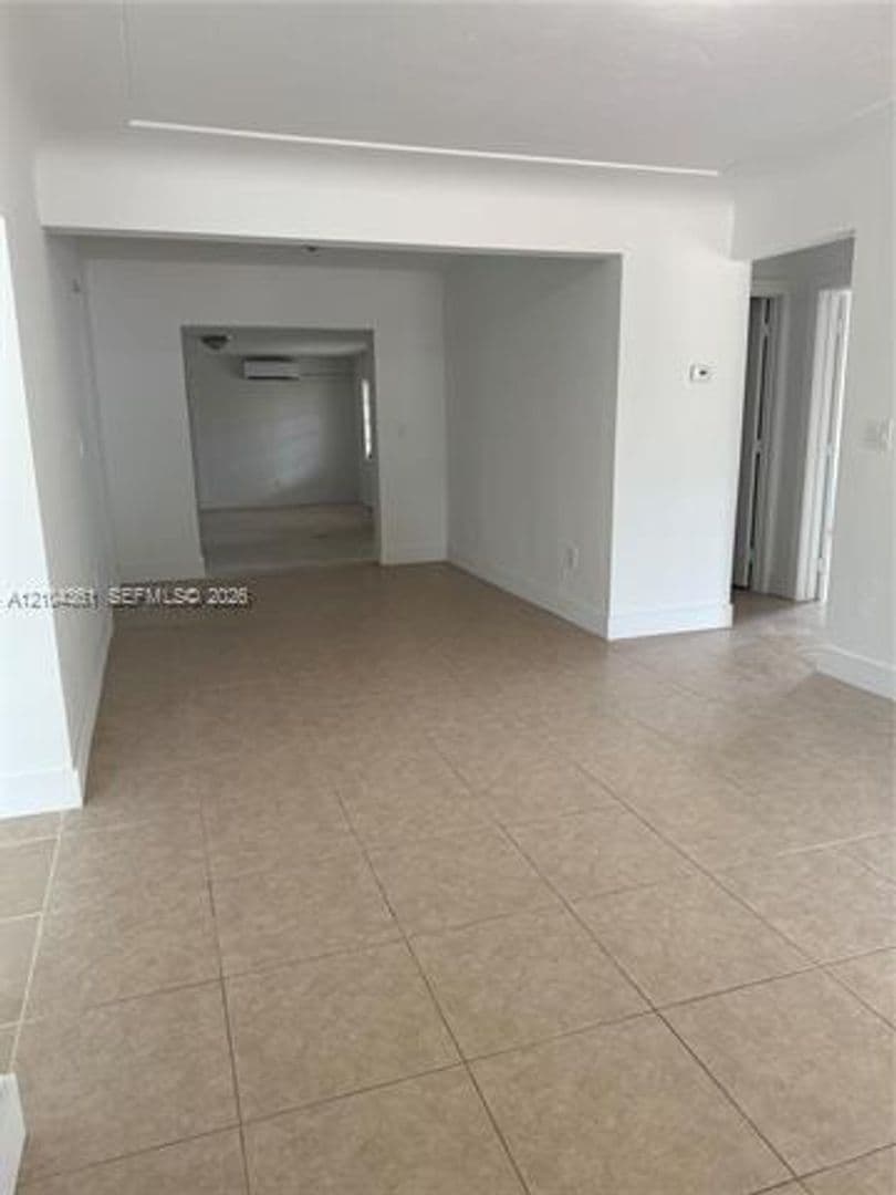Miami House: 6473 SW 25th St # 6473