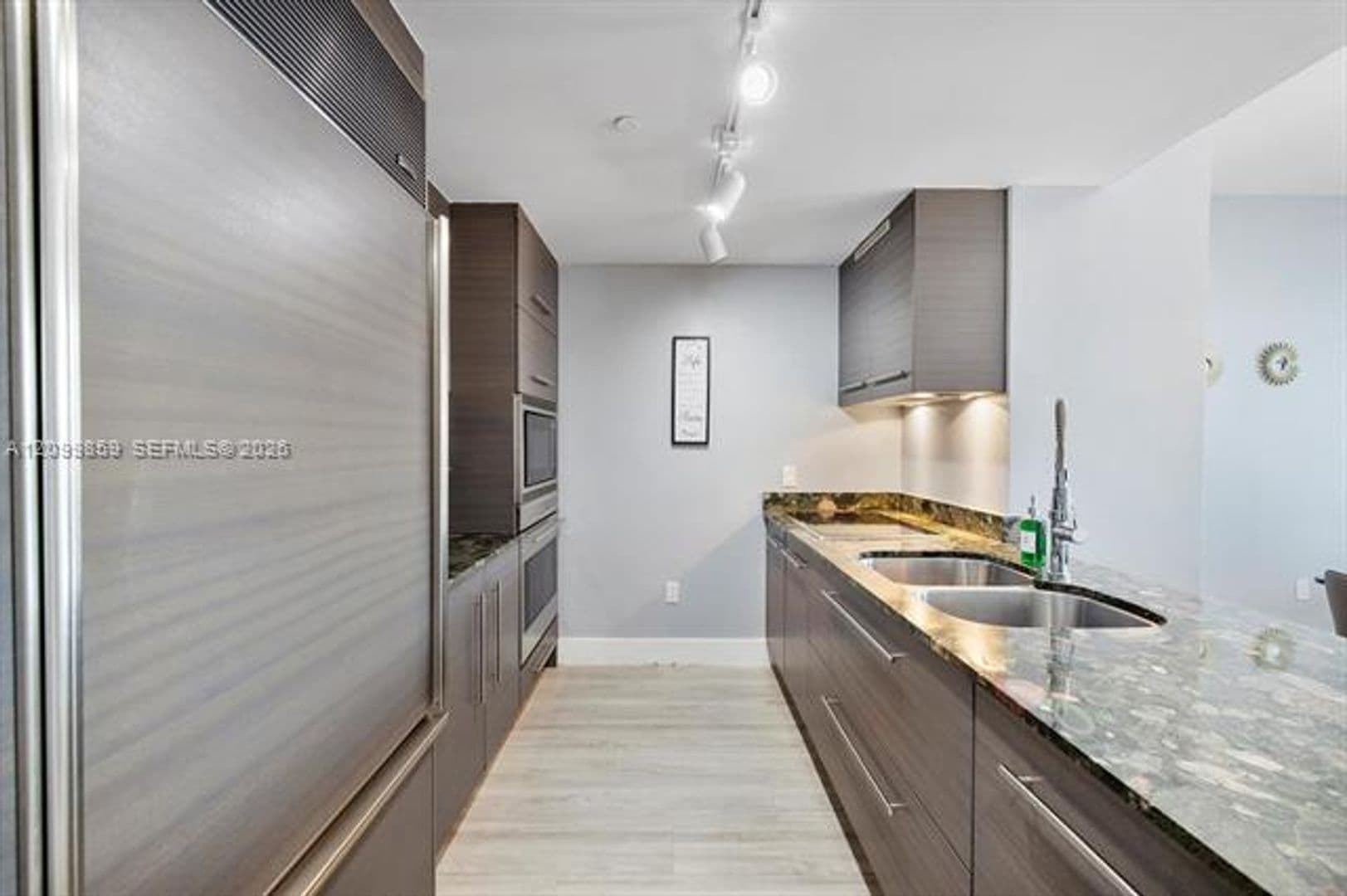 Miami Condo: 485 Brickell Ave cu-4309