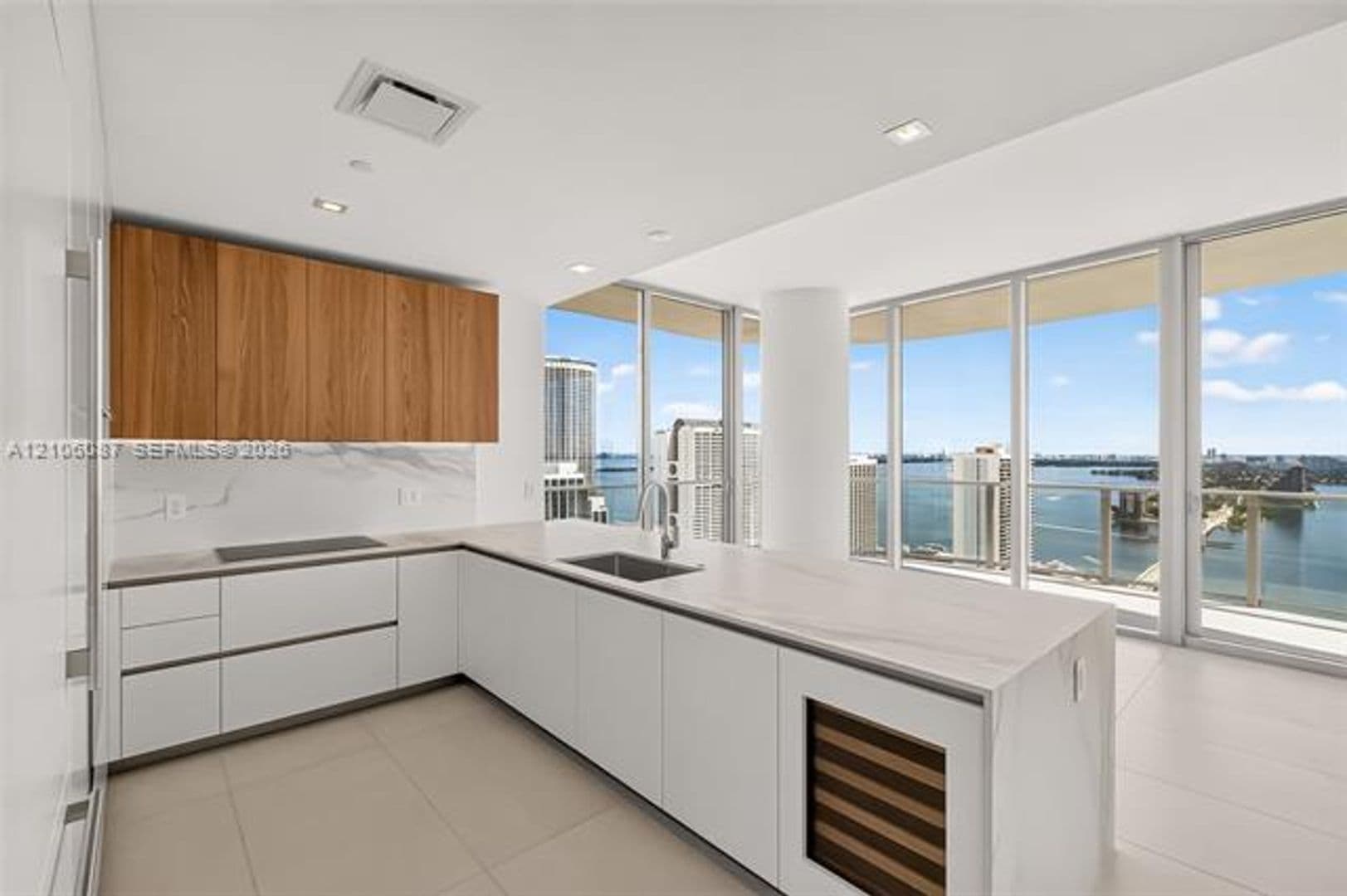 Miami Condo: 1400 Biscayne Blvd cu-2906