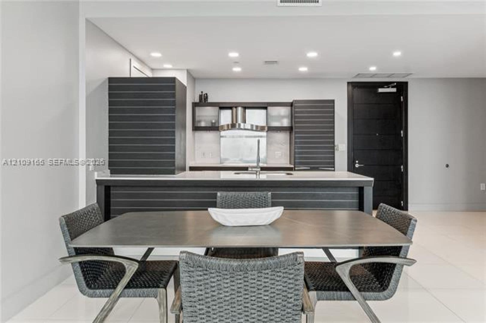Miami Condo: 200 Biscayne Boulevard Way cu-4912