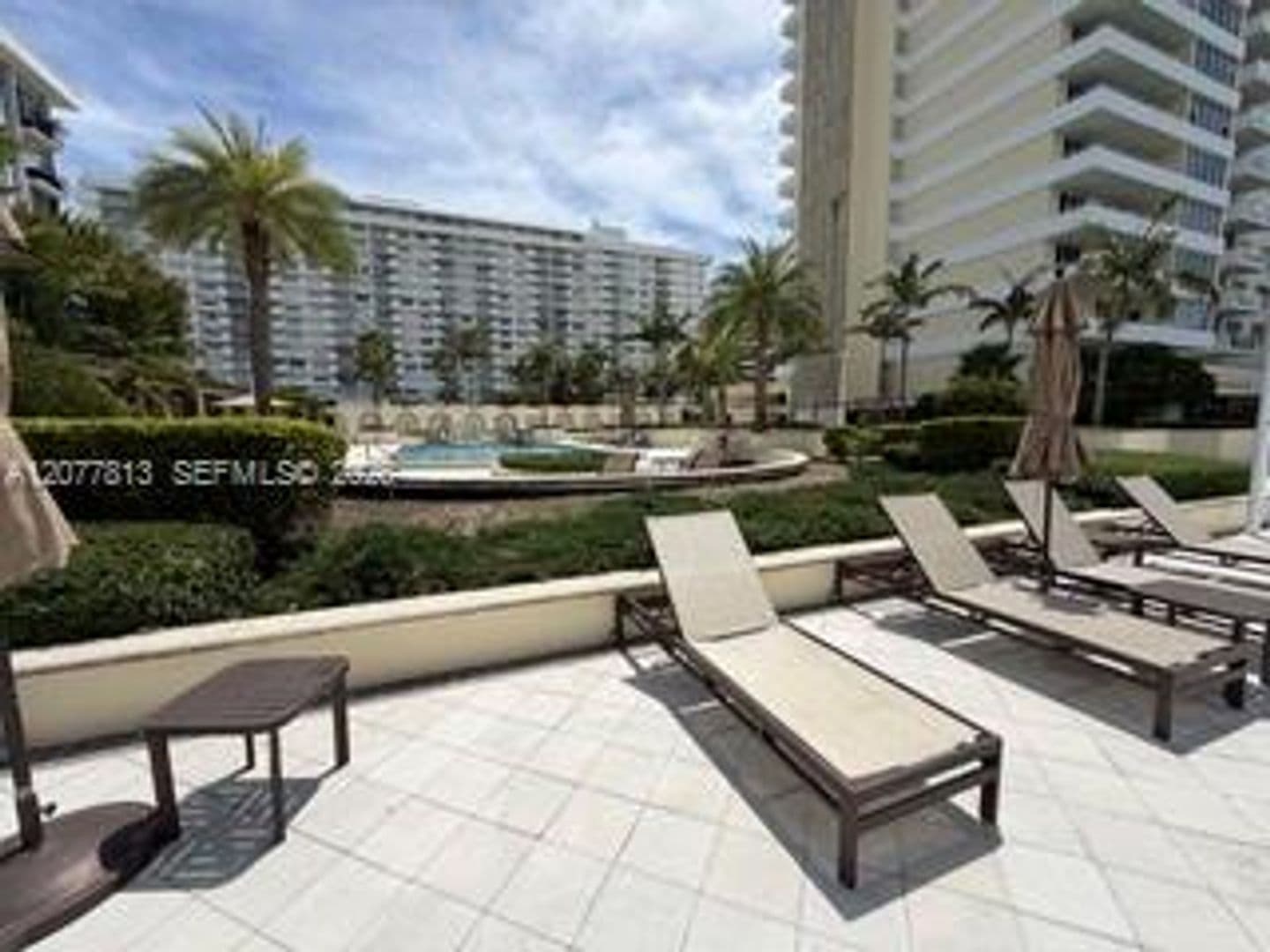 Miami Beach Condo: 5600 Collins Ave cu-15J
