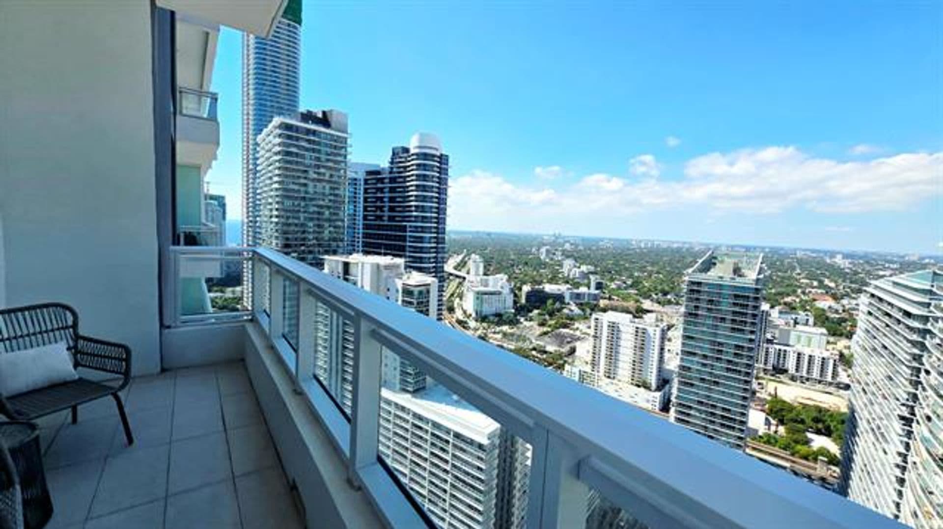 Miami Condo: 1080 Brickell Ave cu-4207