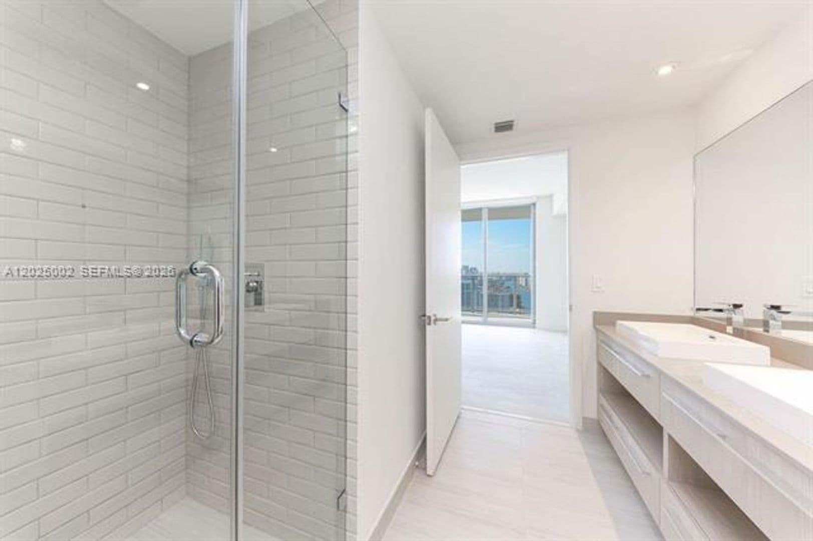 Hollywood Condo: 4010 S Ocean Dr cu-T3509