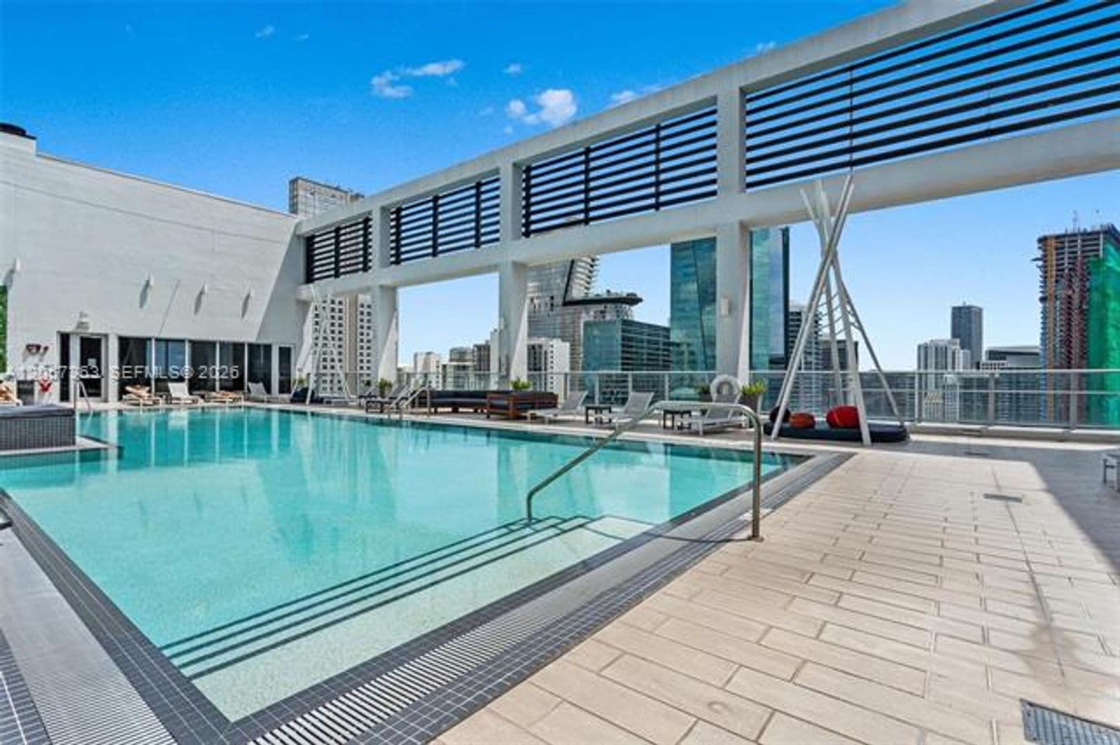 Miami Condo: 151 SE 1st St cu-2102