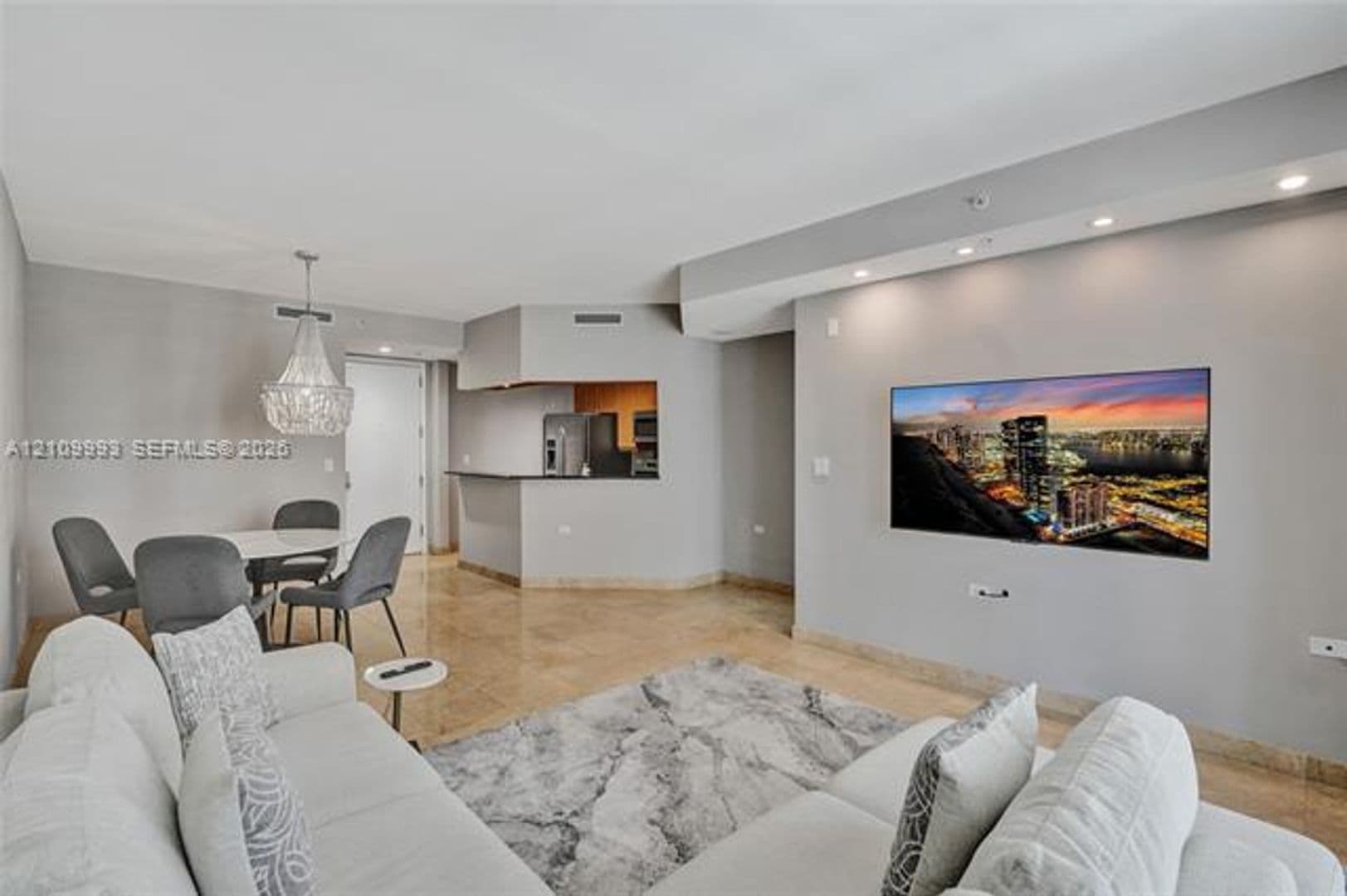 Miami Condo: 801 Brickell Key Blvd cu-808