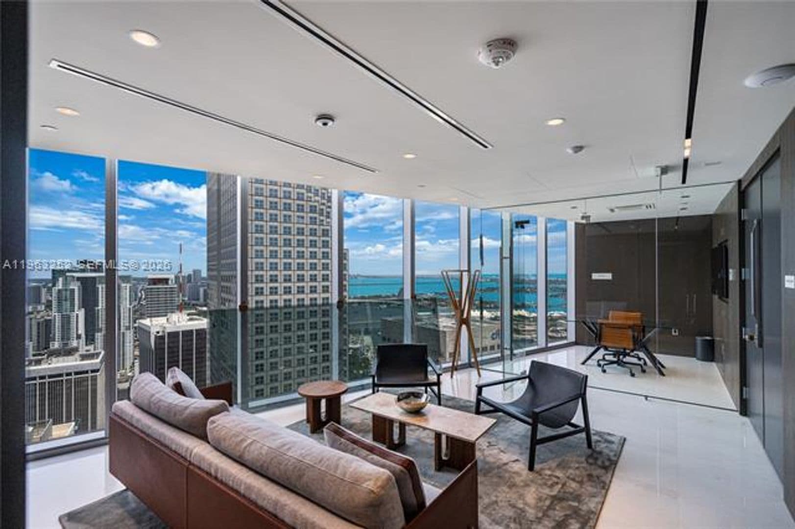 Miami Condo: 300 Biscayne Blvd Way cu-4404