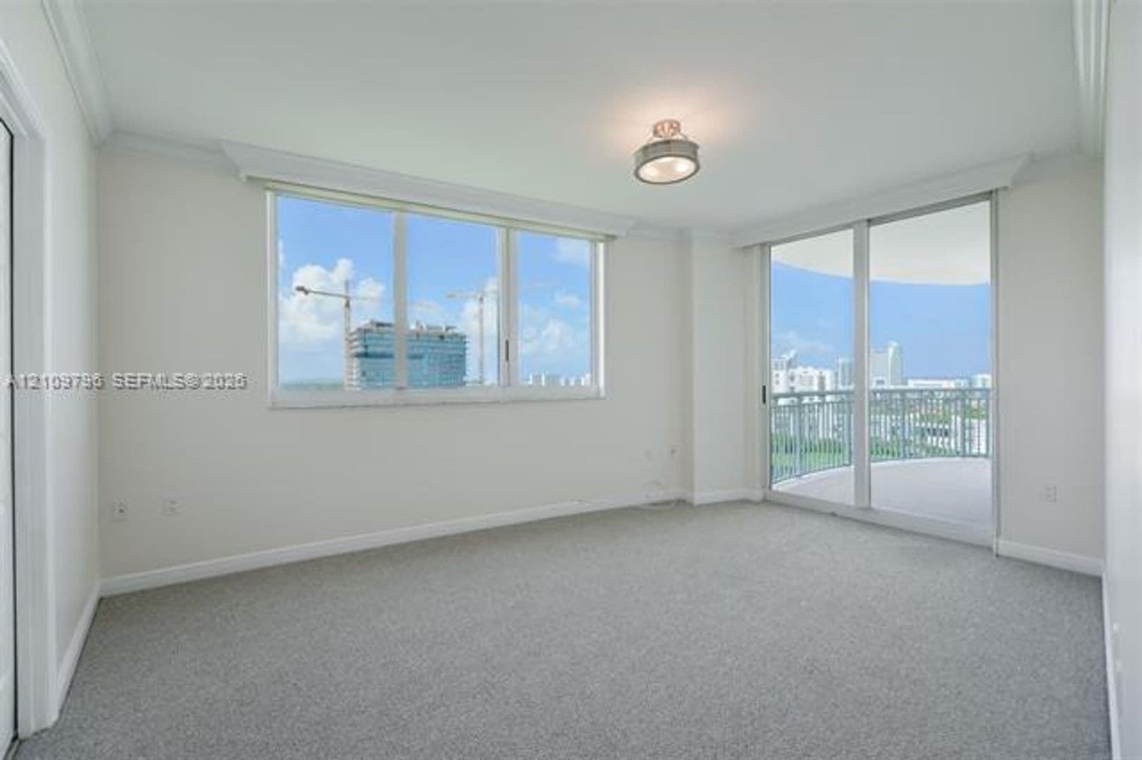Hallandale Beach Condo: 1745 E Hallandale Beach Blvd cu-1903W