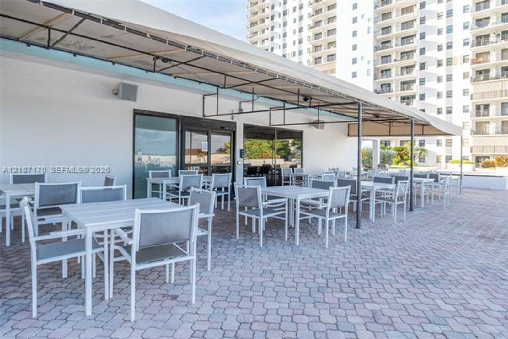 Hollywood Condo: 1201 S Ocean Dr cu-908S