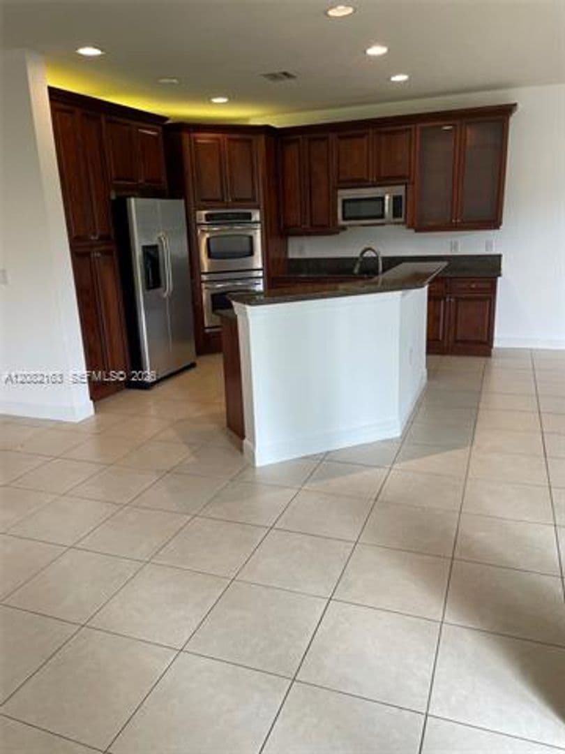 Miramar House: 17404 SW 47th Ct # 17404