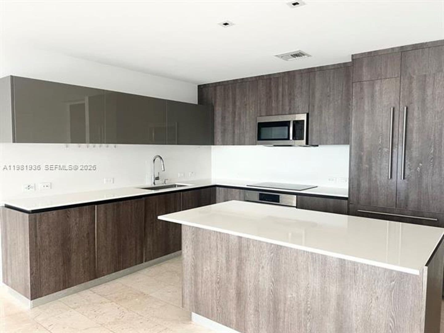 Miami Condo: 68 SE 6th St cu-3510