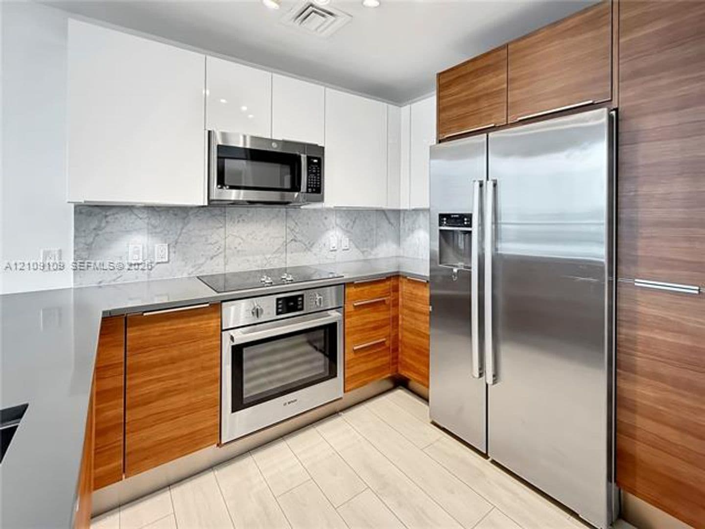 Miami Condo: 601 NE 27th St cu-1403