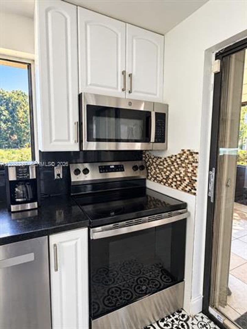 Plantation Condo: 232 Wimbledon Lake Dr cu-232