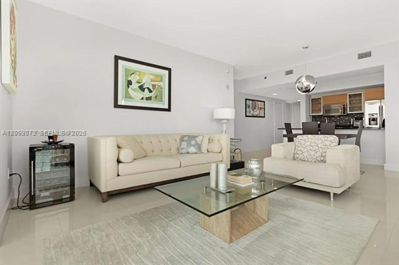 Miami Condo: 950 Brickell Bay Dr cu-3710