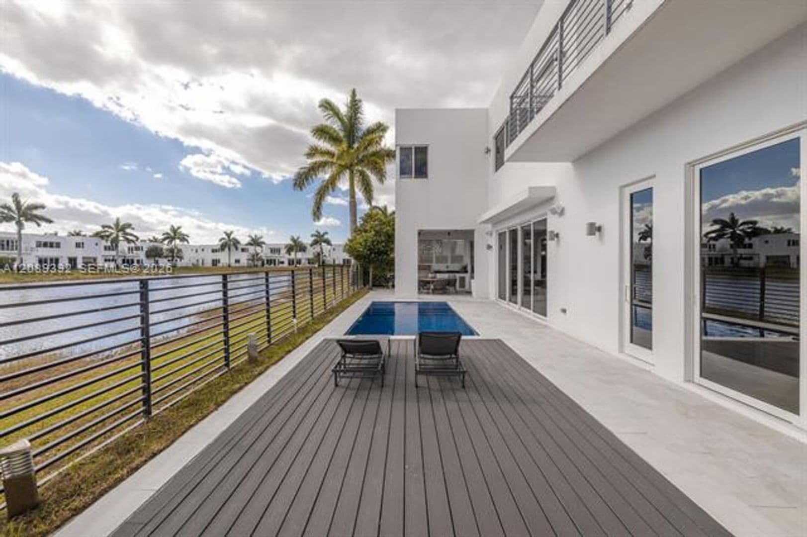 Doral House: 10250 NW 75th Ter # 10250