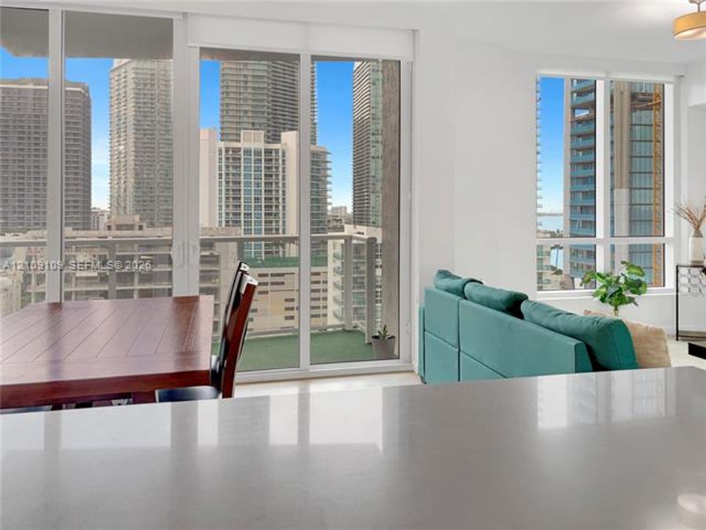 Miami Condo: 601 NE 27th St cu-1403
