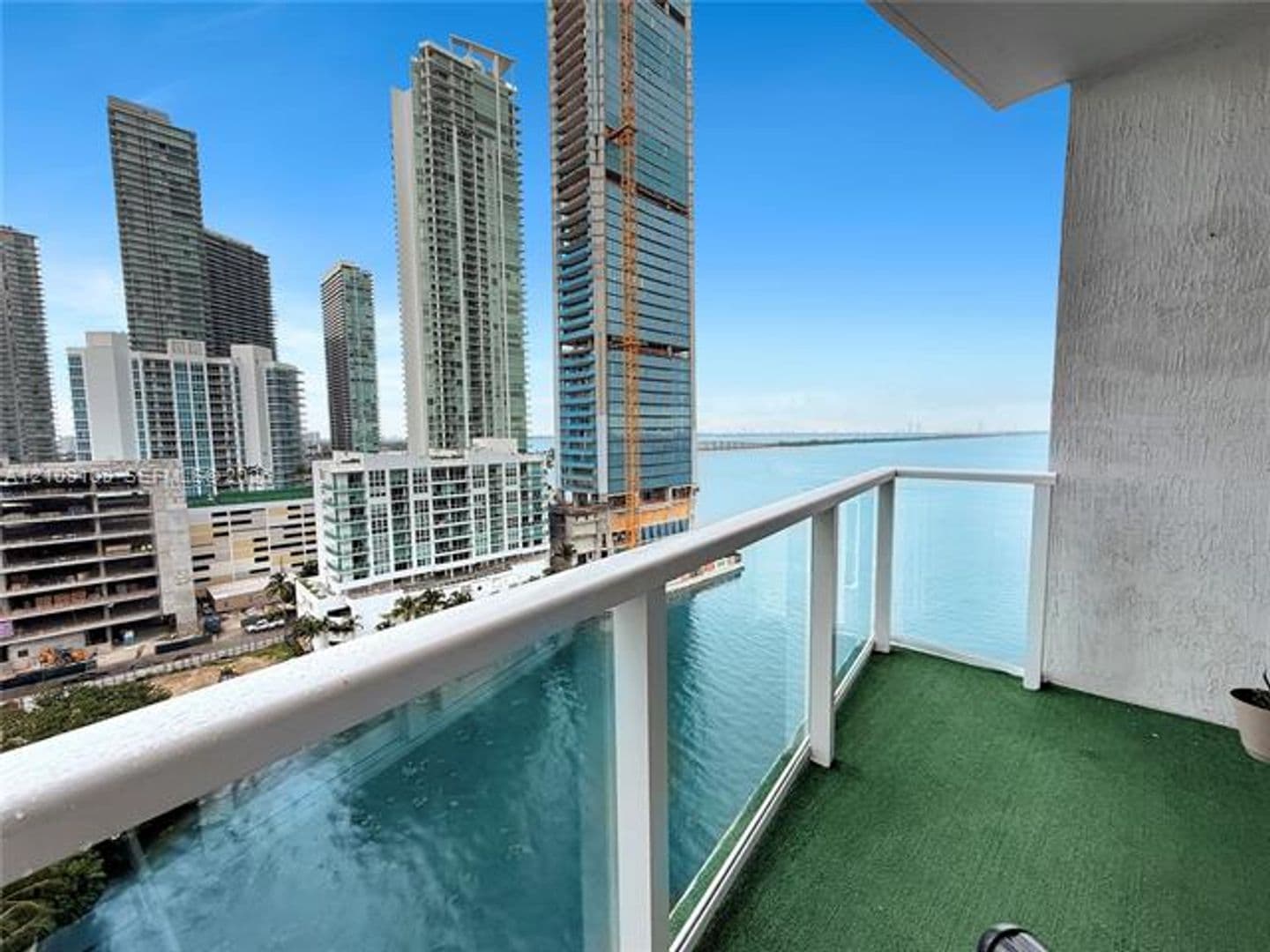 Miami Condo: 601 NE 27th St cu-1403