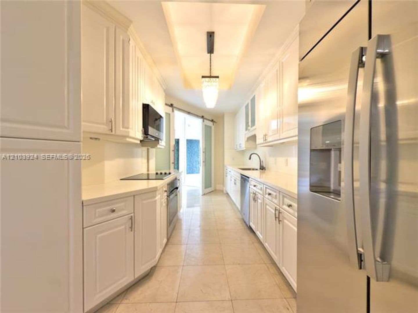 Miami Condo: 848 Brickell Key Dr cu-306