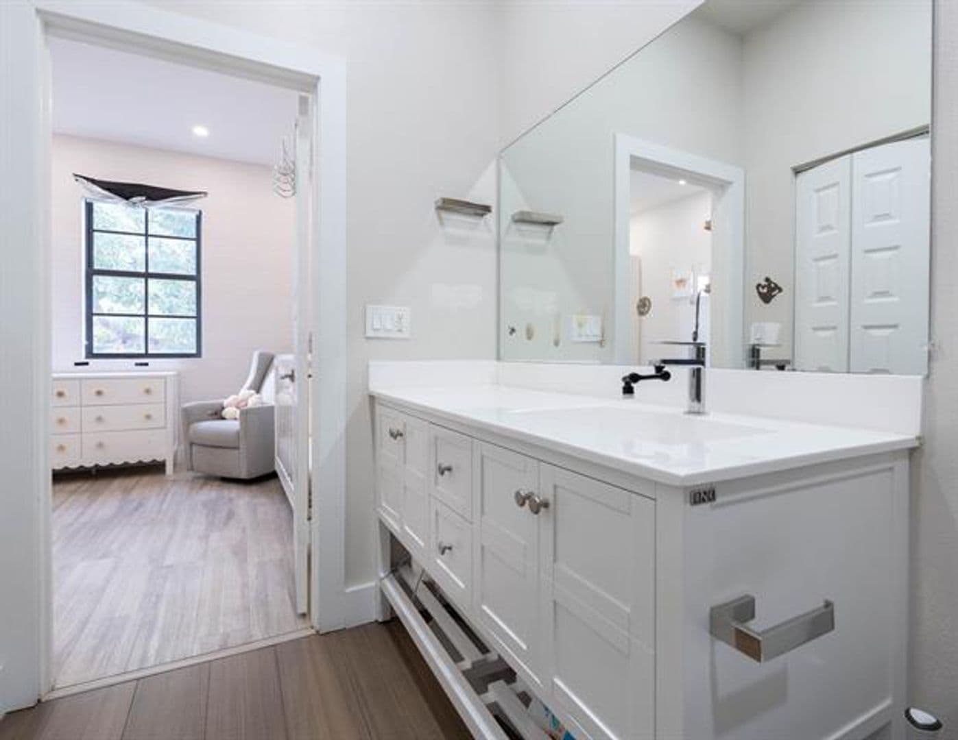 Miami House: 875 NE 193rd Ter # 875