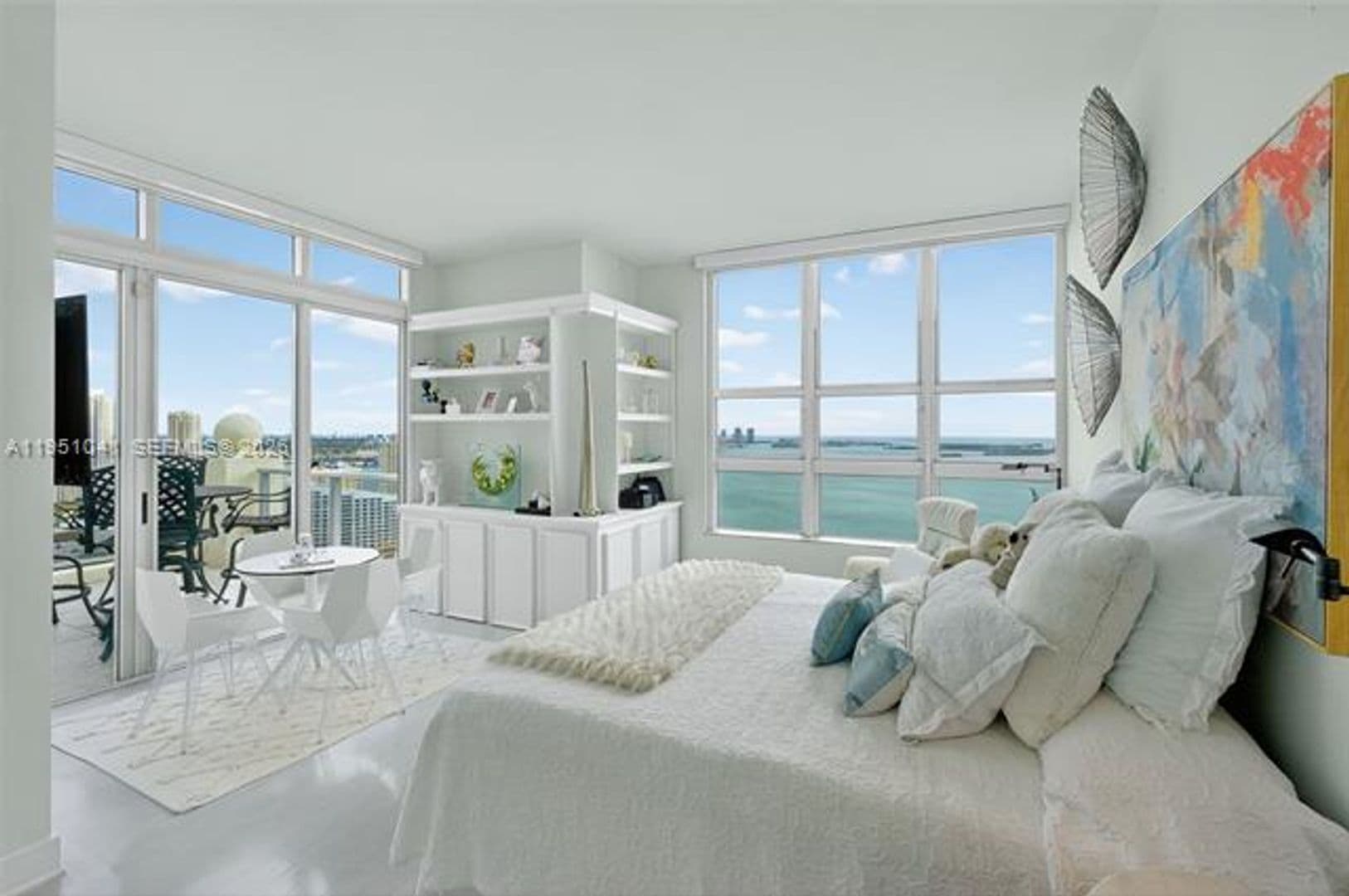 Miami Condo: 1155 Brickell Bay Dr cu-PH210