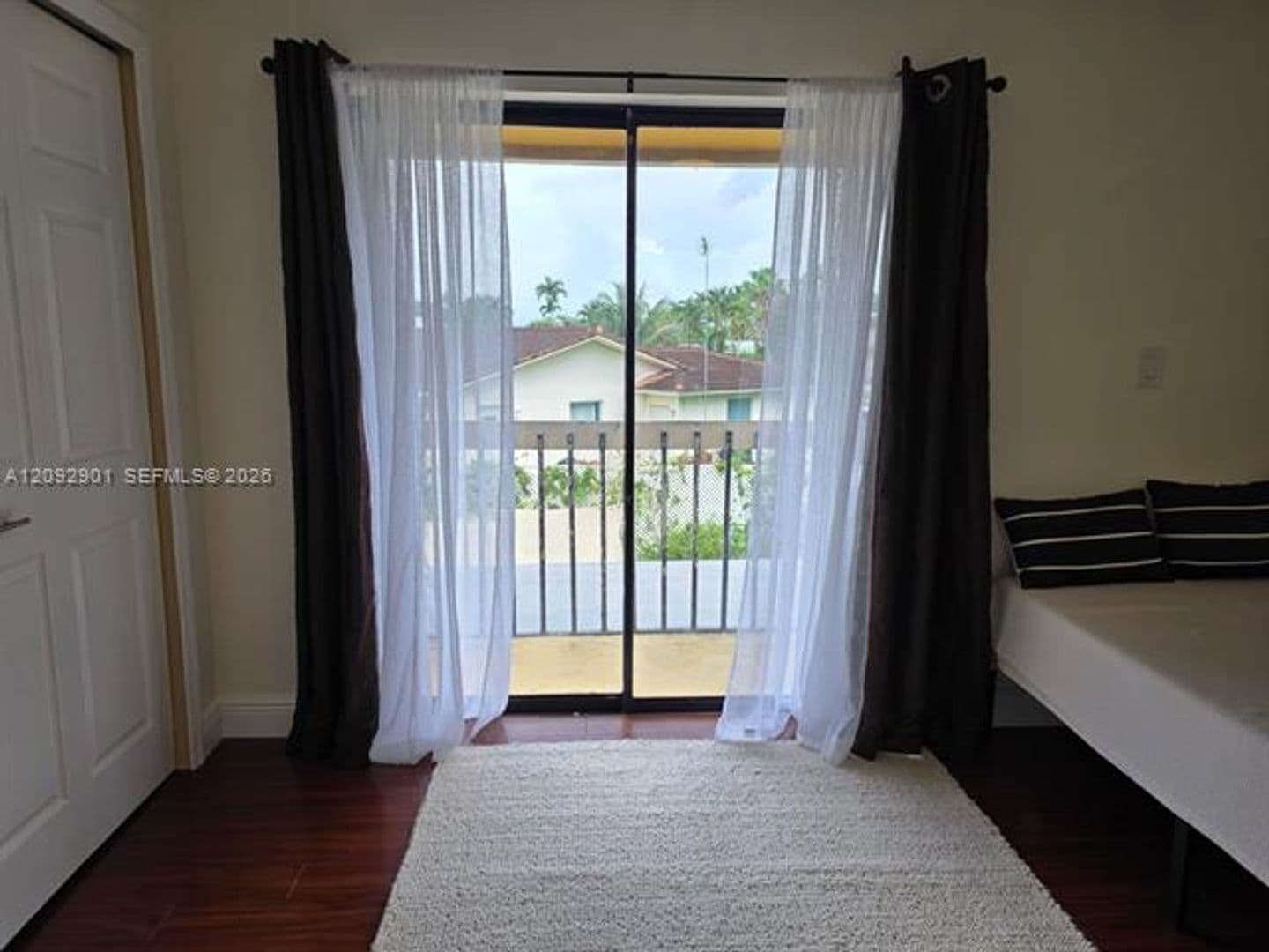 Miami Townhome: 126XX SW 9 th B