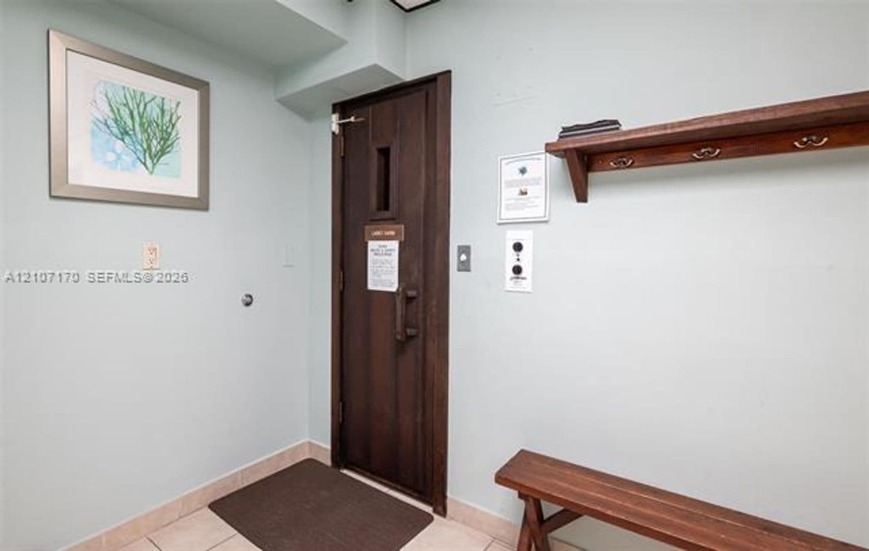 Hollywood Condo: 1201 S Ocean Dr cu-908S