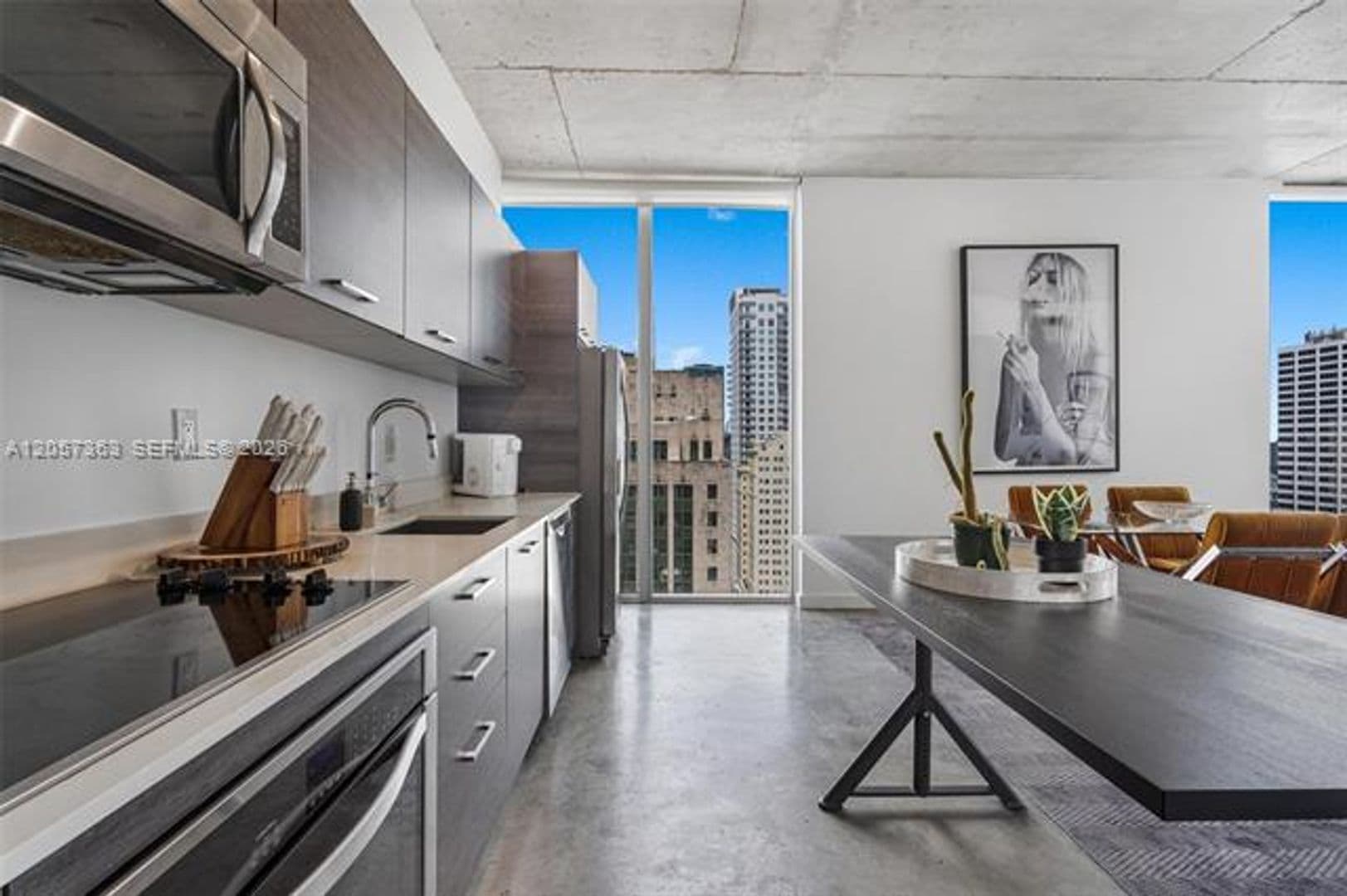 Miami Condo: 151 SE 1st St cu-2102