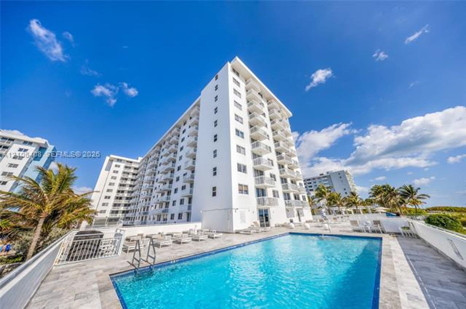 Miami Beach Condo: 401 Ocean Dr cu-801
