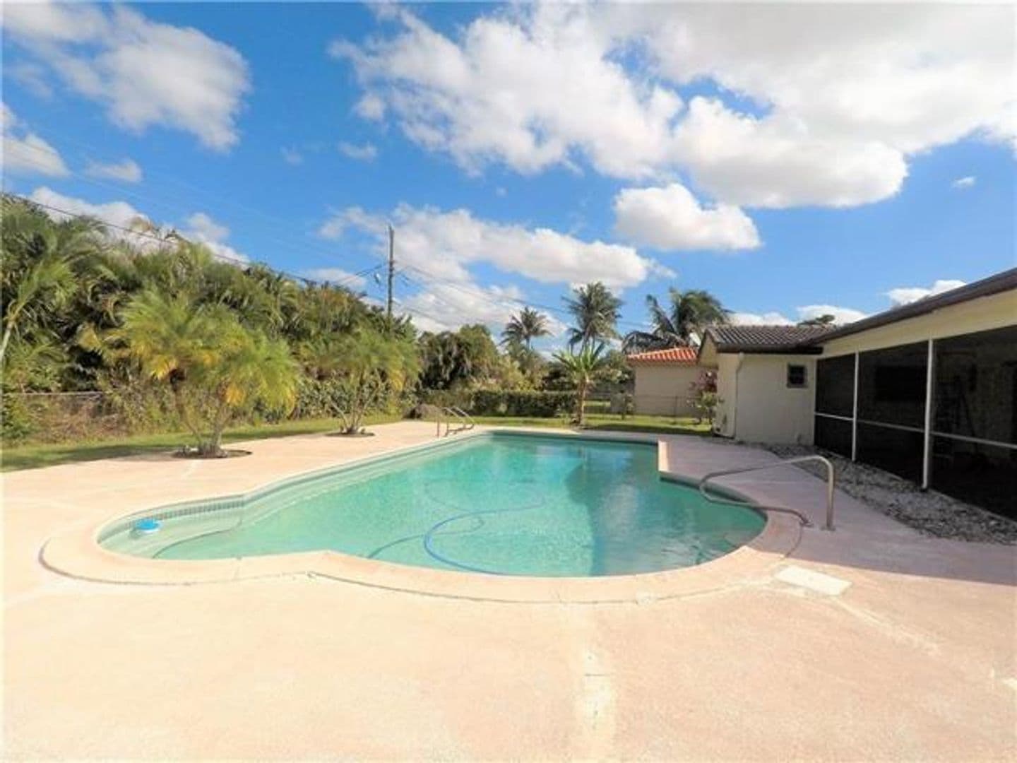Plantation House: 7221 NW 10th Pl # 7221