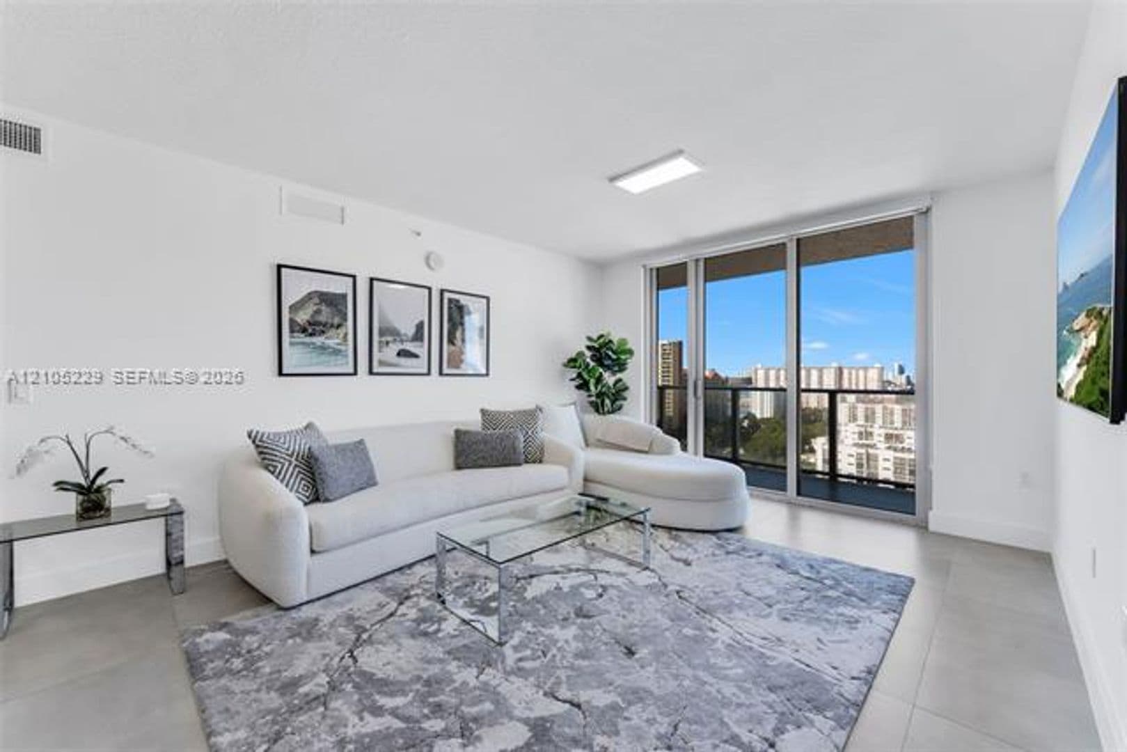 Sunny Isles Beach Condo: 300 Sunny Isles Blvd cu-4-1603