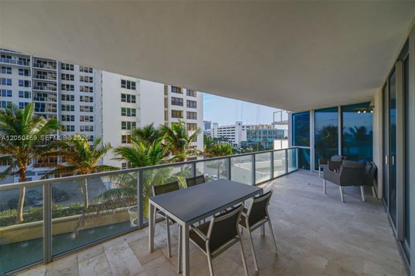 Hollywood Condo: 3101 S Ocean Dr cu-404