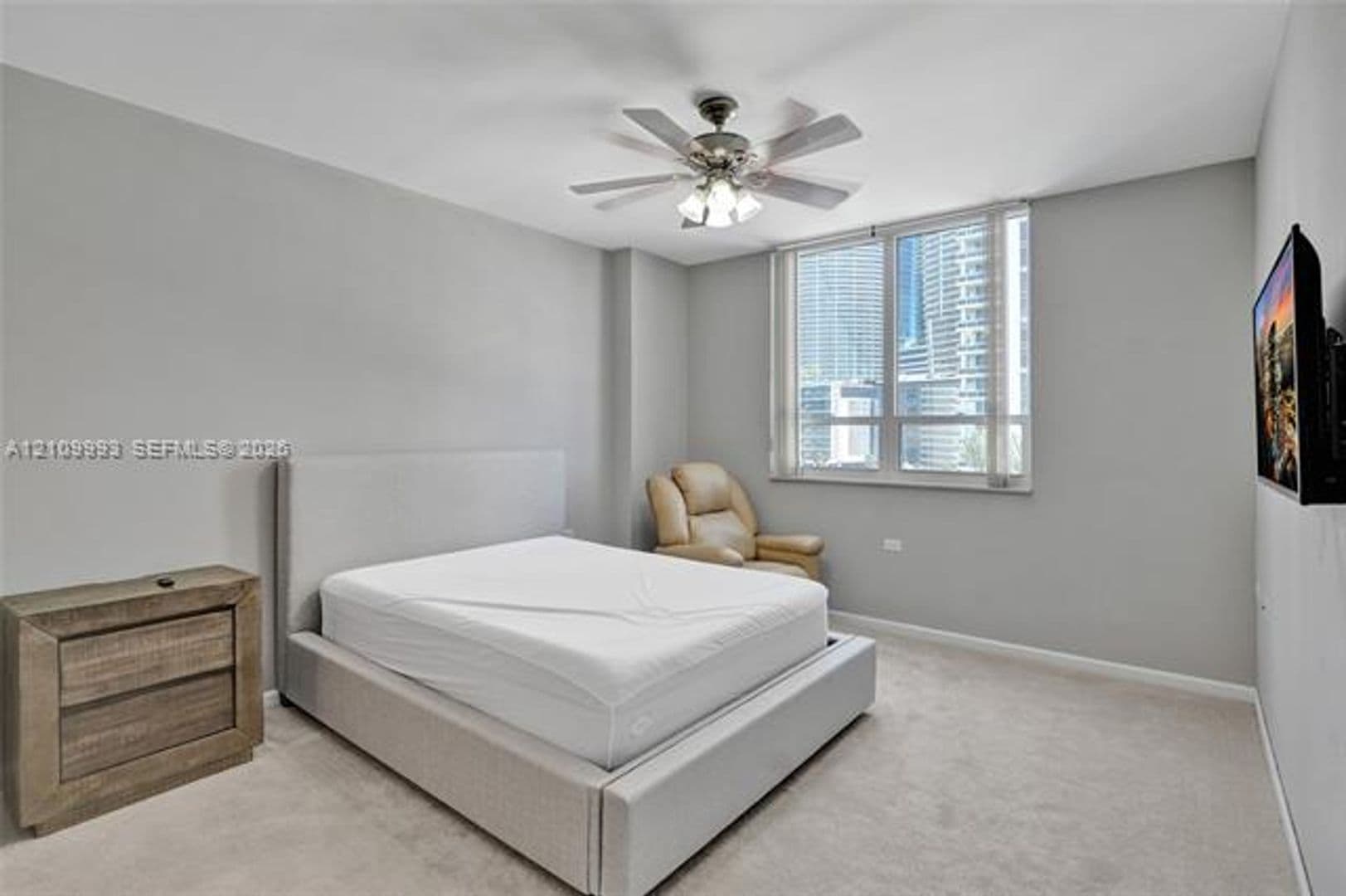 Miami Condo: 801 Brickell Key Blvd cu-808