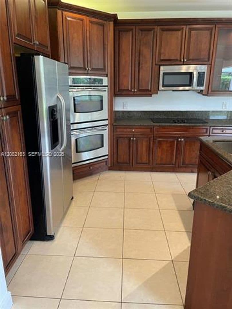 Miramar House: 17404 SW 47th Ct # 17404