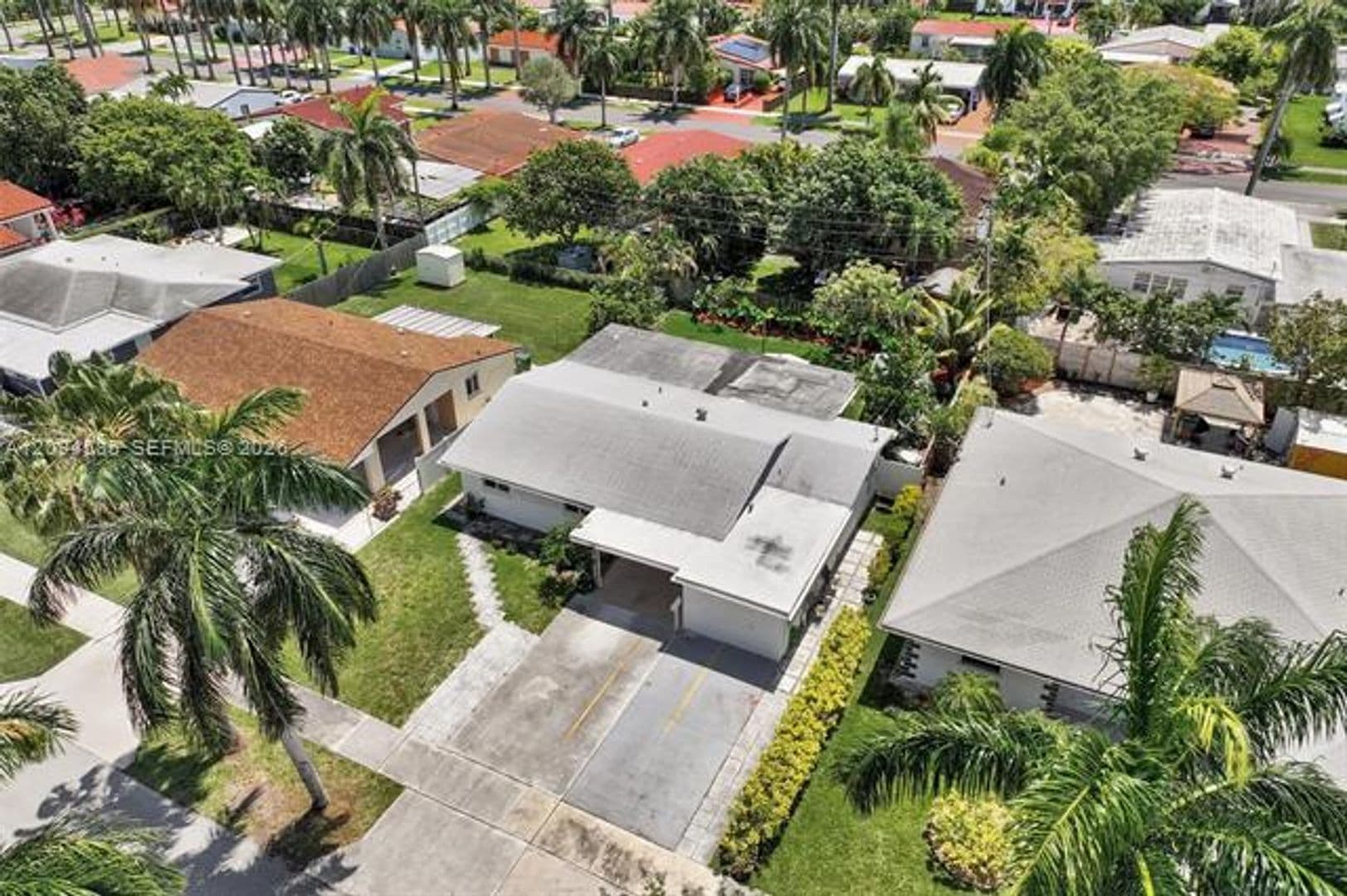 Hallandale Beach House: 814 NE 4th St # 0