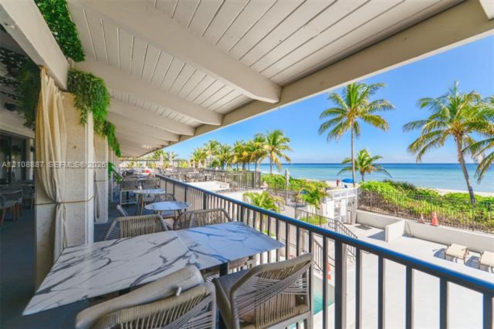 Hallandale Beach Condo: 1950 S Ocean Dr cu-18Q