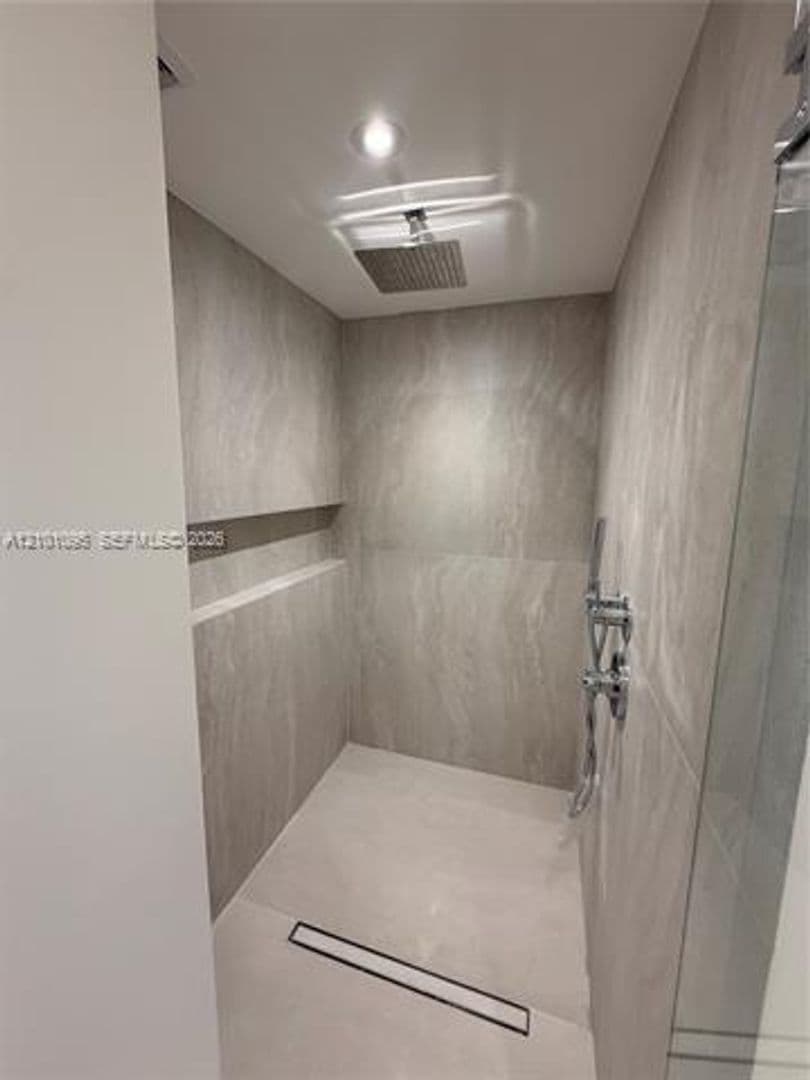 Key Biscayne Condo: 151 Crandon Blvd cu-140