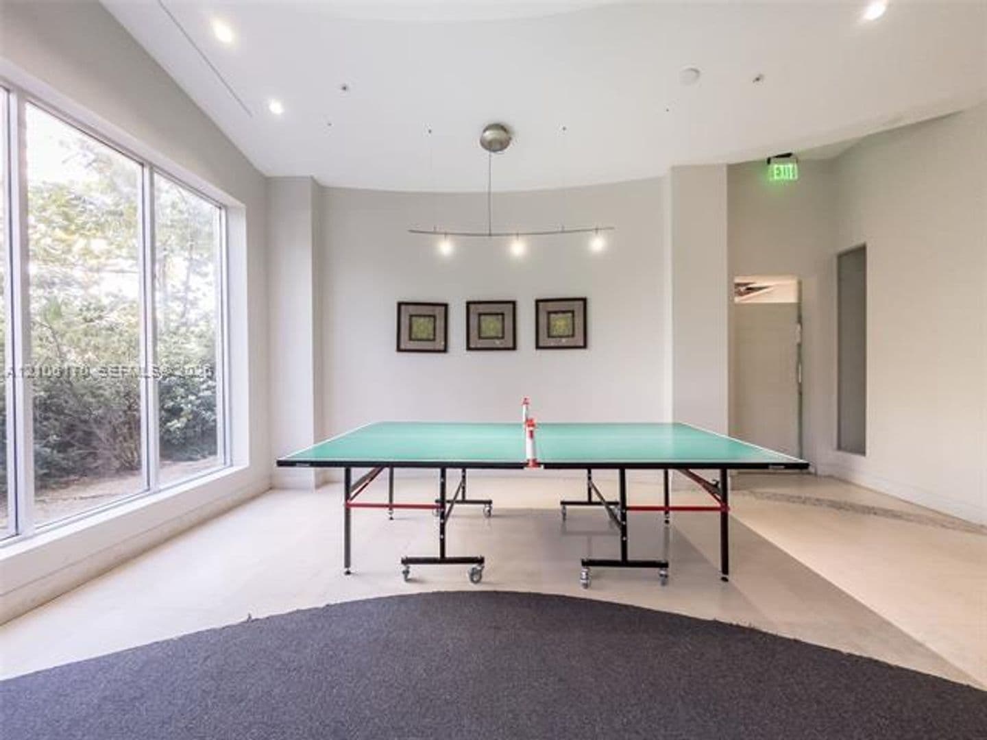 Hollywood Condo: 4001 S Ocean Dr cu-12B