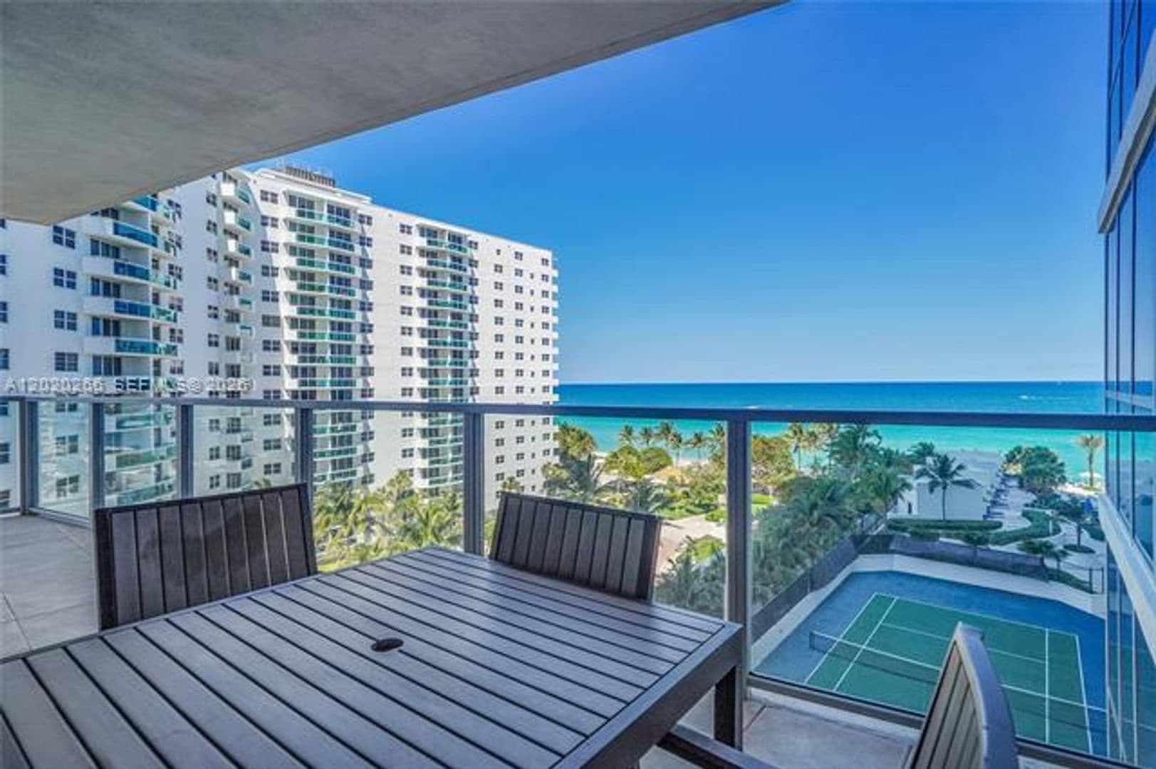 Hollywood Condo: 3101 S Ocean Dr cu-701