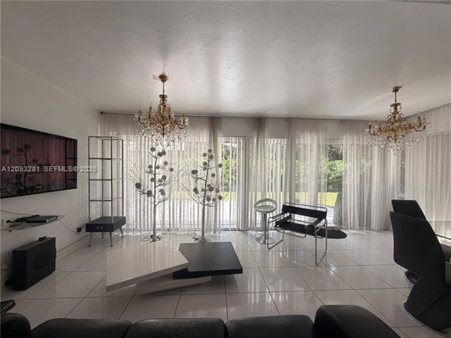 North Miami Beach House: 19091 NE 20th Ct # 19091